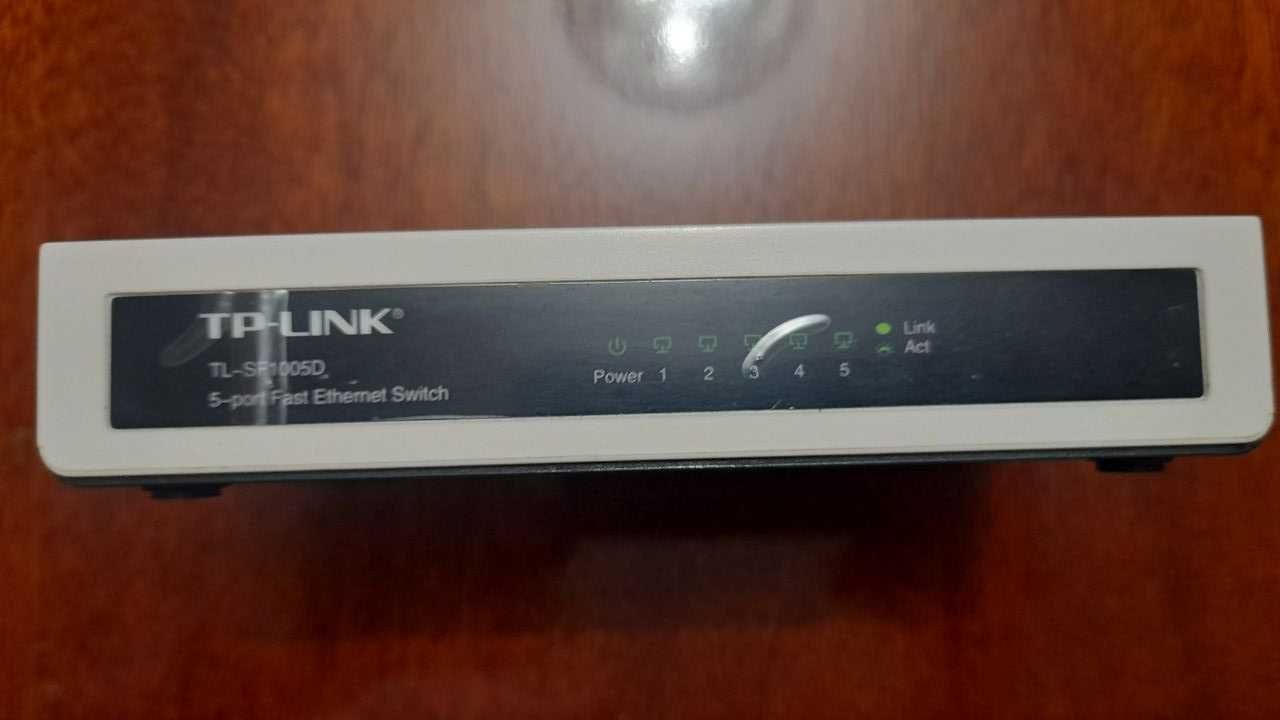 Коммутатор TP-Link TL-SF1005D