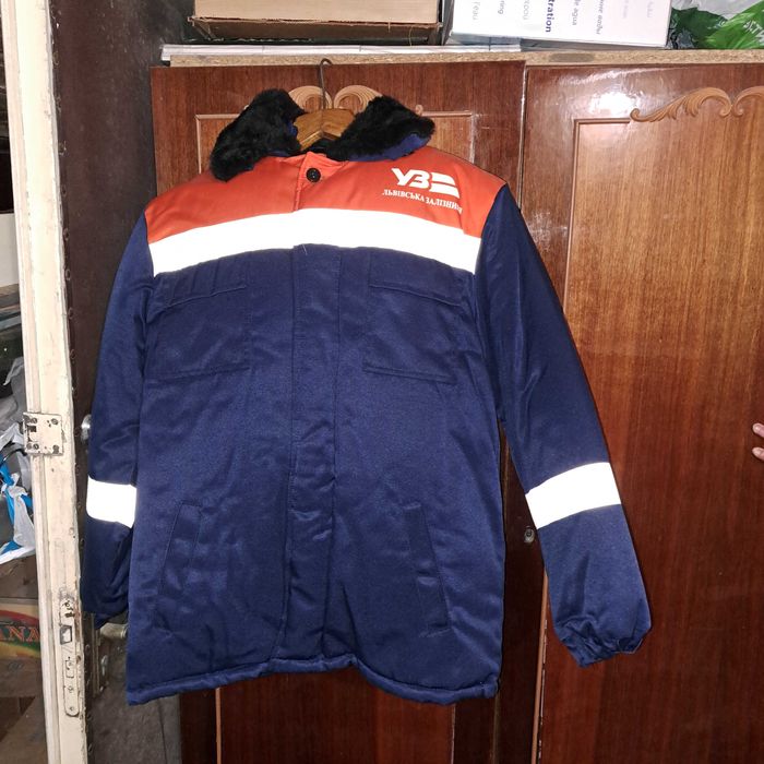 Продам бушлат зимовий(новий)