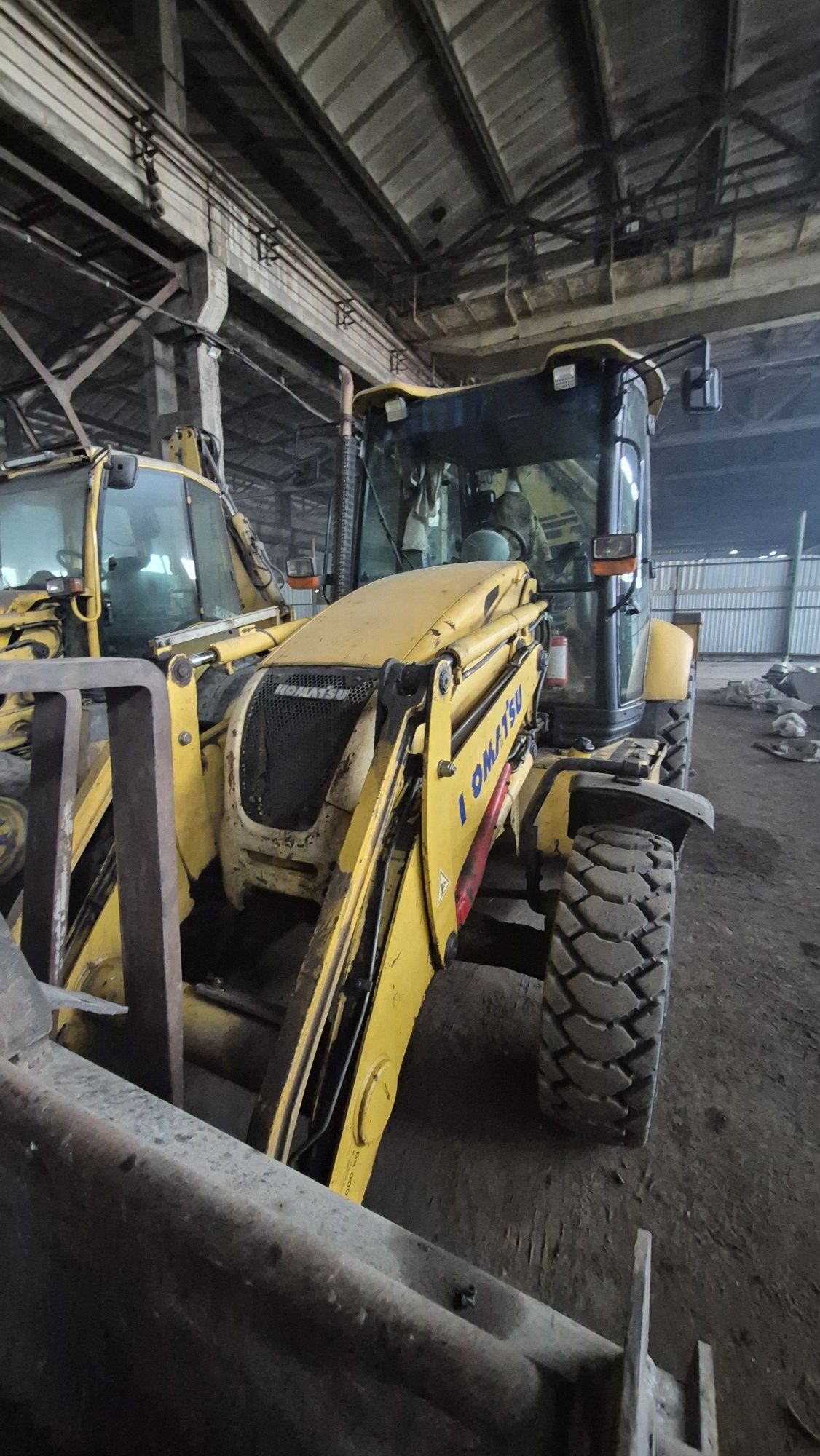 Komatsu вб-97 r5