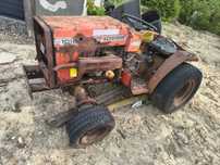 Traktorek ogrodniczy Massey Ferguson 1010
