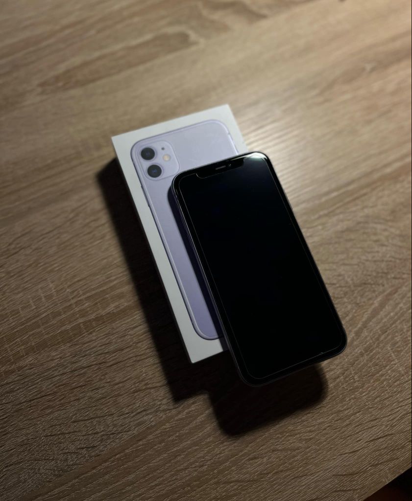 Iphone 11  64 gb fioletowy sprawny bez uszkodzeń
