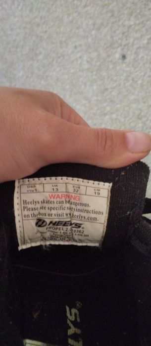 Heelys кросівки в гарному стані 32 розмір 19см