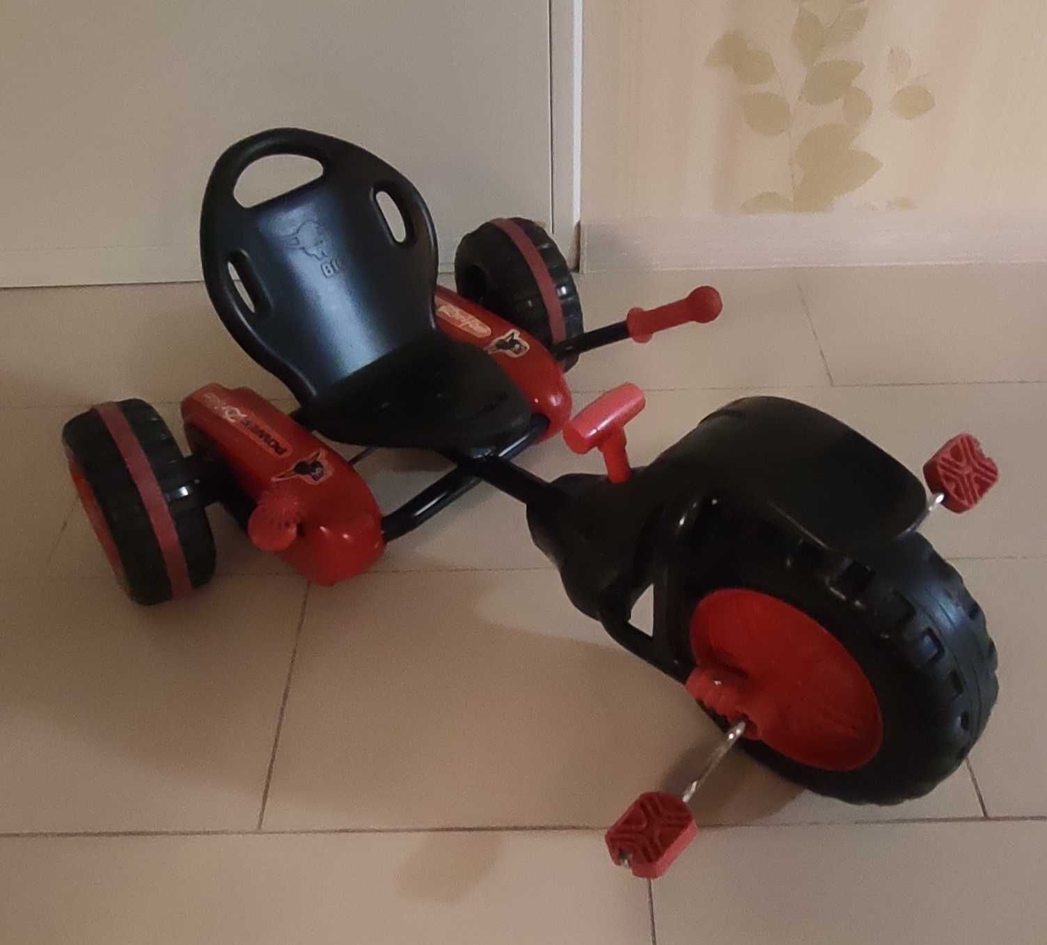 Mały rowerek trójkołowiec dla dziecka gokart