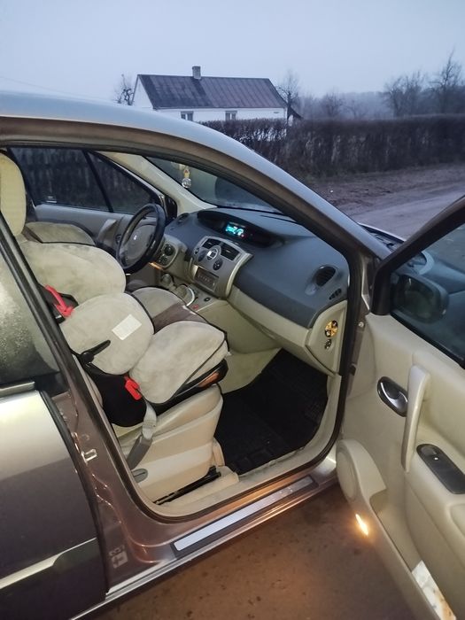 Продам Рено град сценік