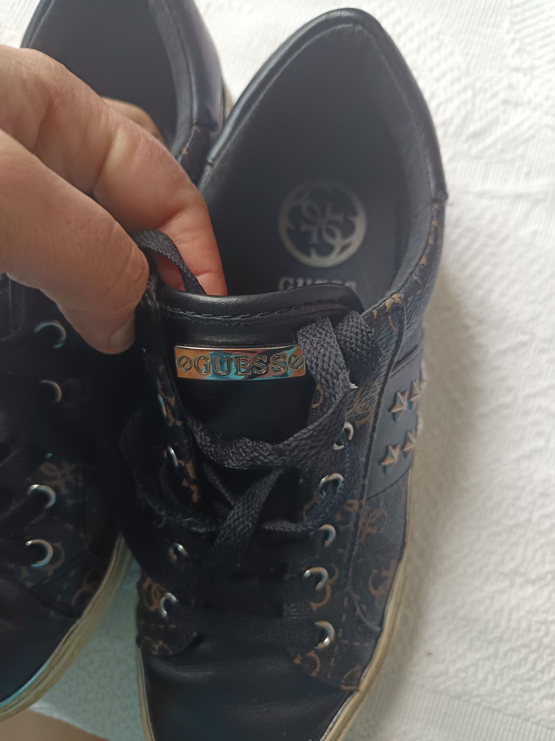 Tênis Guess originais