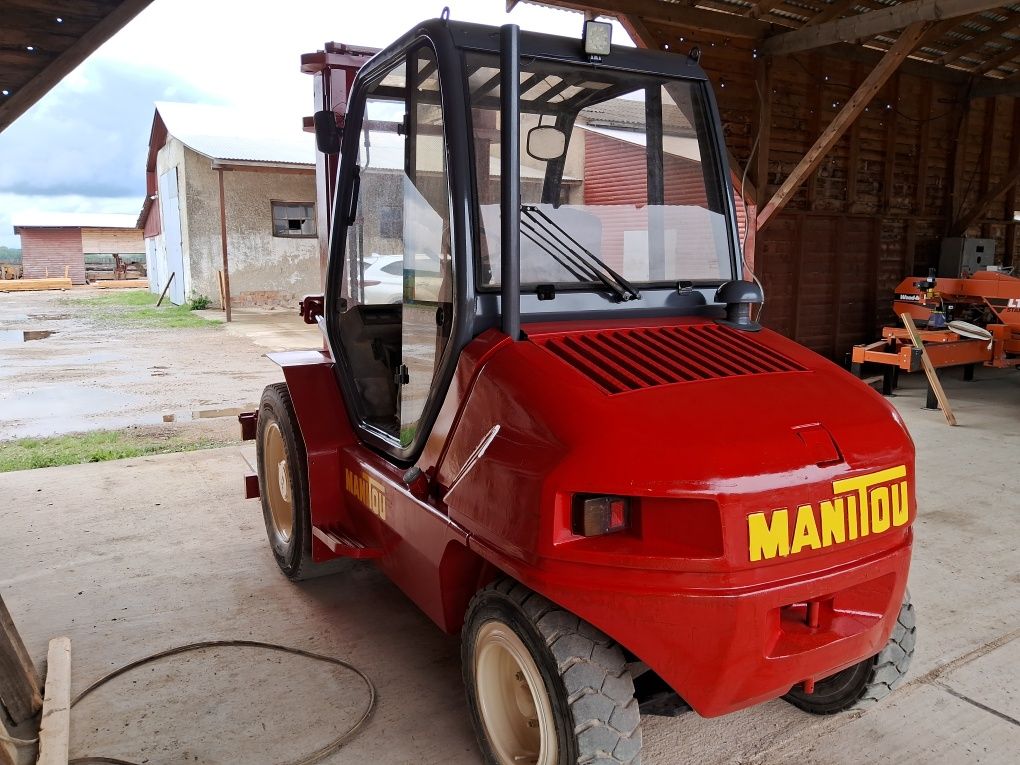 Навантажувач Manitou MSI40