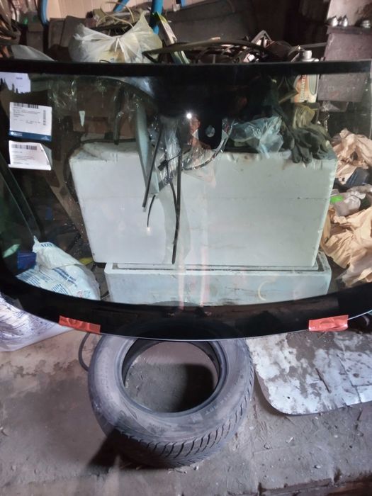 Стекло лобовое Volkswagen Touareg 10-18 г.в.