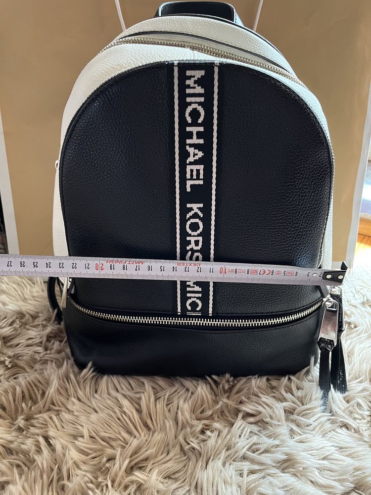 Michael Kors plecak rhea logowany monogram MK plecaczek duży