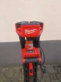 Lampa stojąca budowlana Milwaukee M18 HSAL