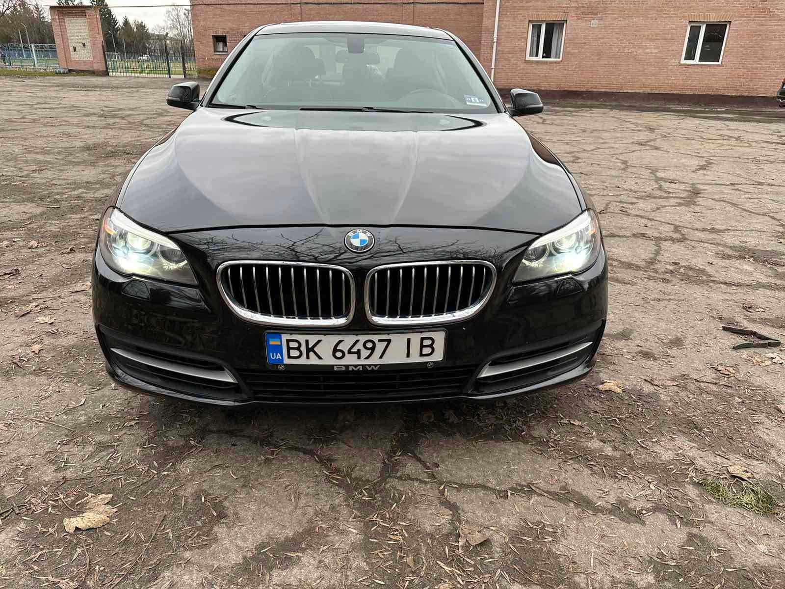 автомобіль bmw 528i xdrive