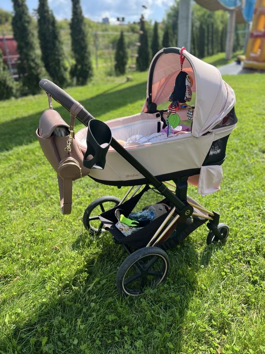 Sprzedam gondolę Cybex Priam 4.0 kolor Pink