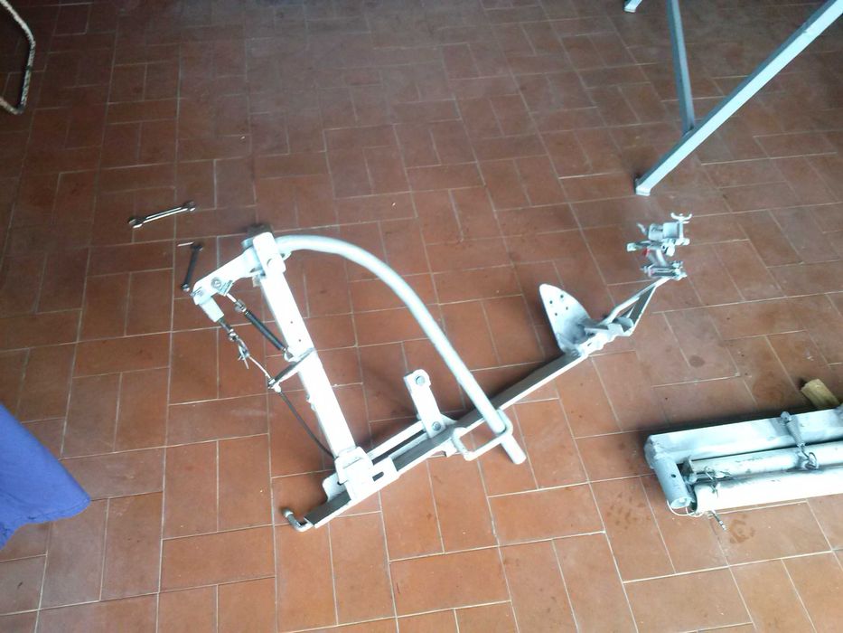 suporte para motosserra desmontável
