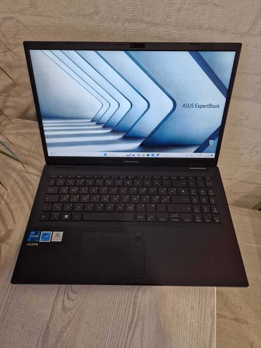 Продам новий ноутбук ASUS модель ExpertBook B1502CB