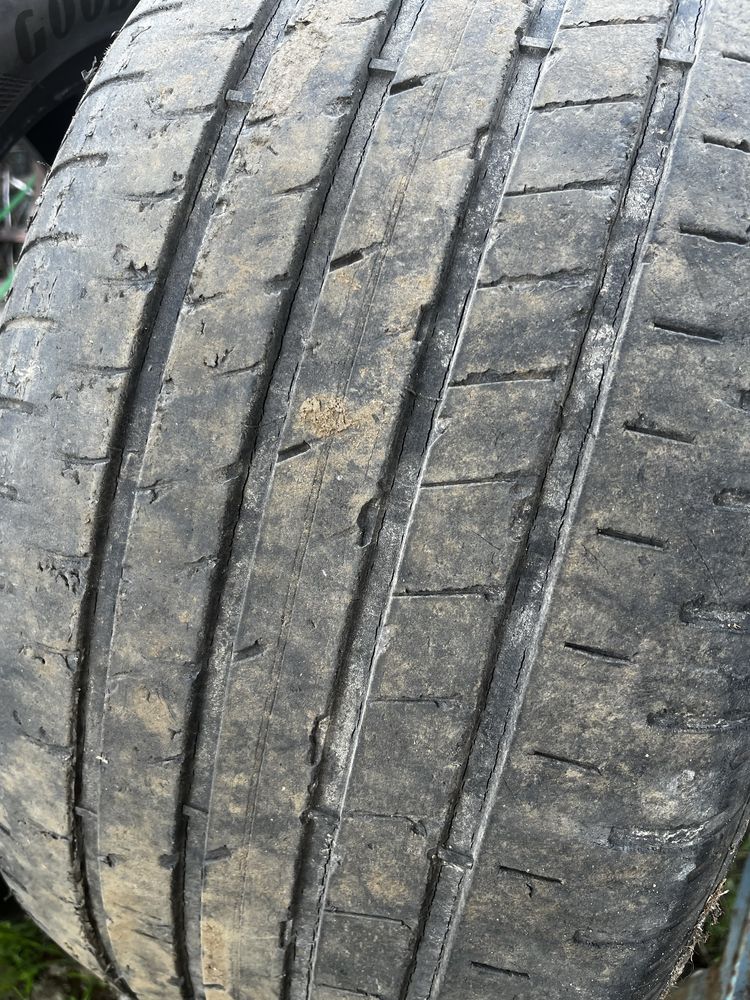 Good year 255/40r 20