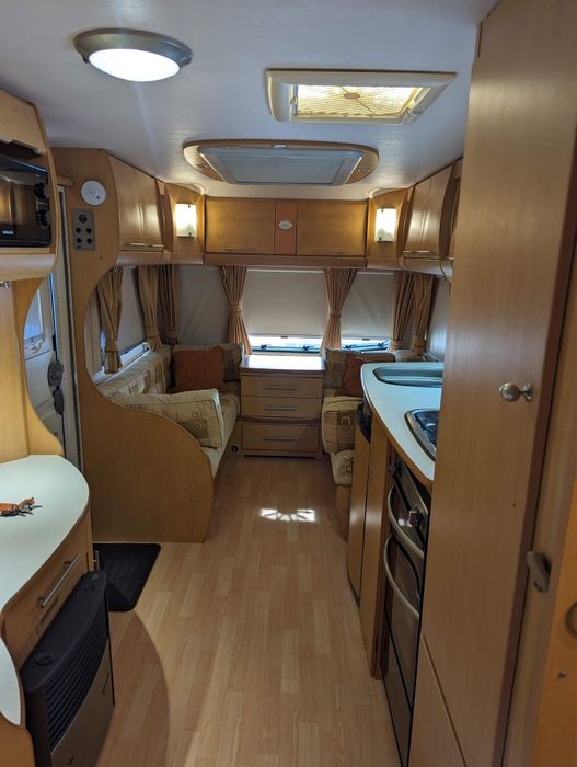 Caravana/ quarto ,suite , muito espaço , levo ao l