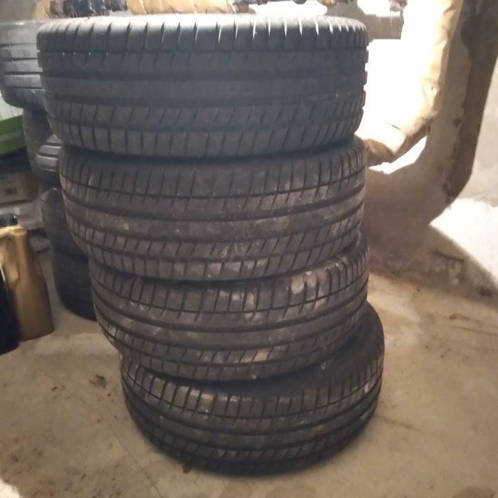 Диски з гумою Мазда 2 2008