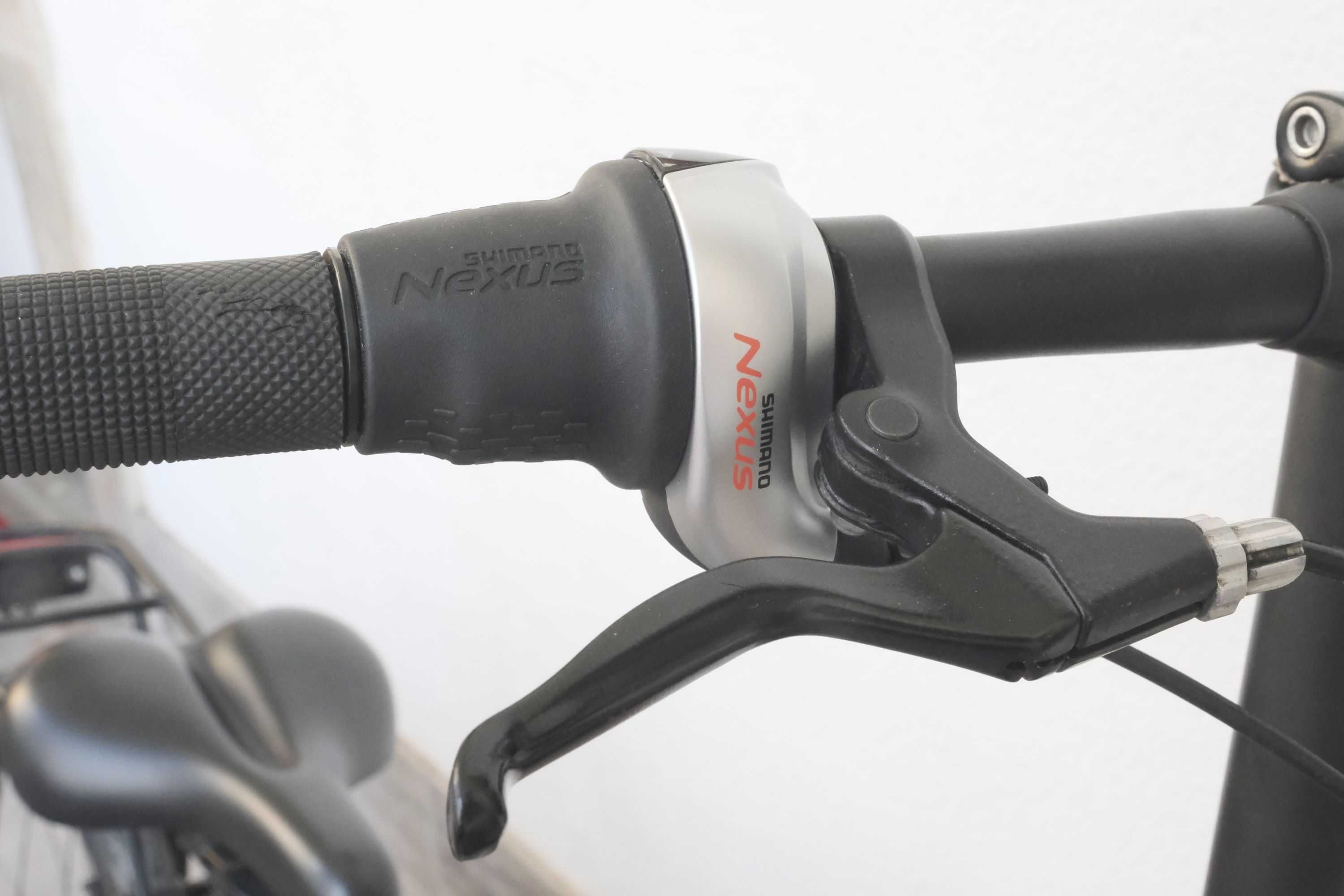 Vendo bicicleta dobrável TERN Link D7i