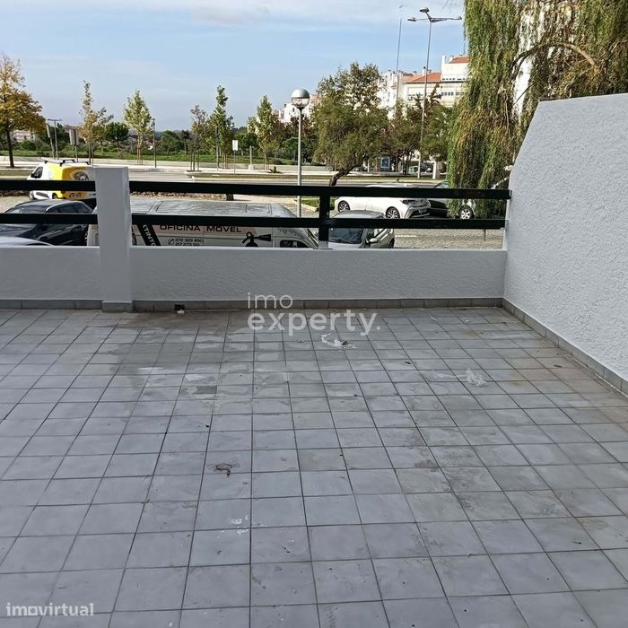 Apartamento T3 com varanda em Castelo Branco