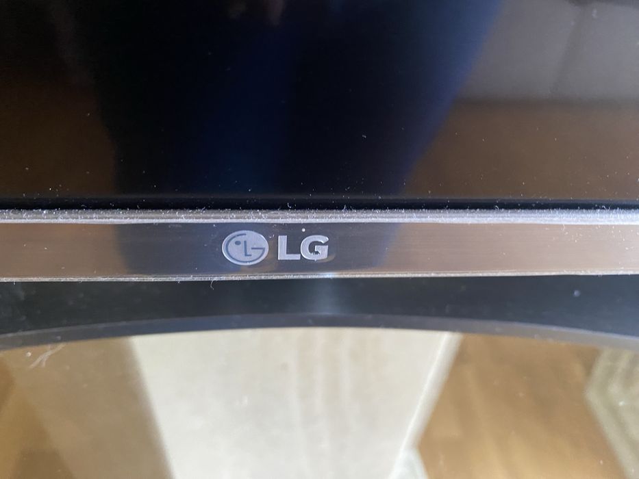 Televisao LH com avaria