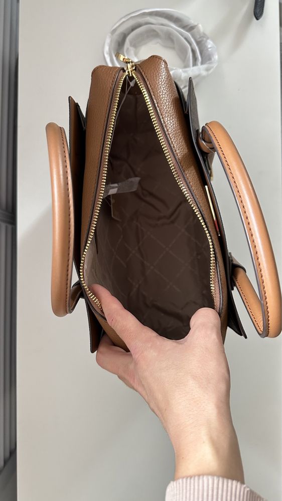 Коричнева сумка Mercer Medium Satchel Brown Logo Michael Kors