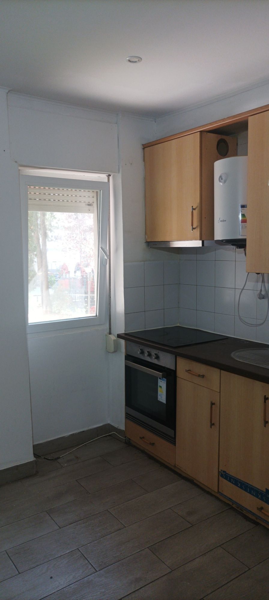 T1 Reboleira, remodelado, perto da PSP