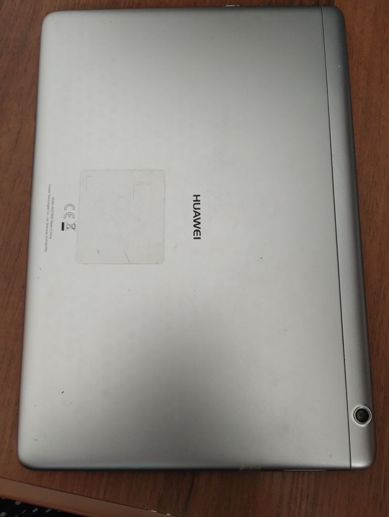 Планшет HUAWEI Tab 3 10