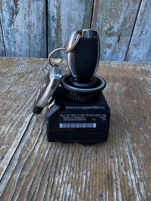 Замок зажигания Mercedes W164 X164 W251