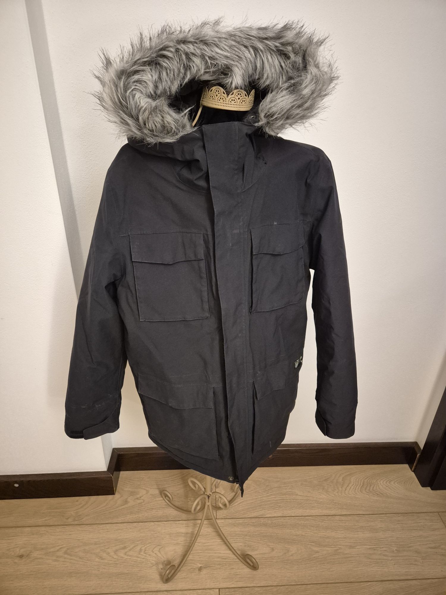Kurtka  zimowa 4f 158