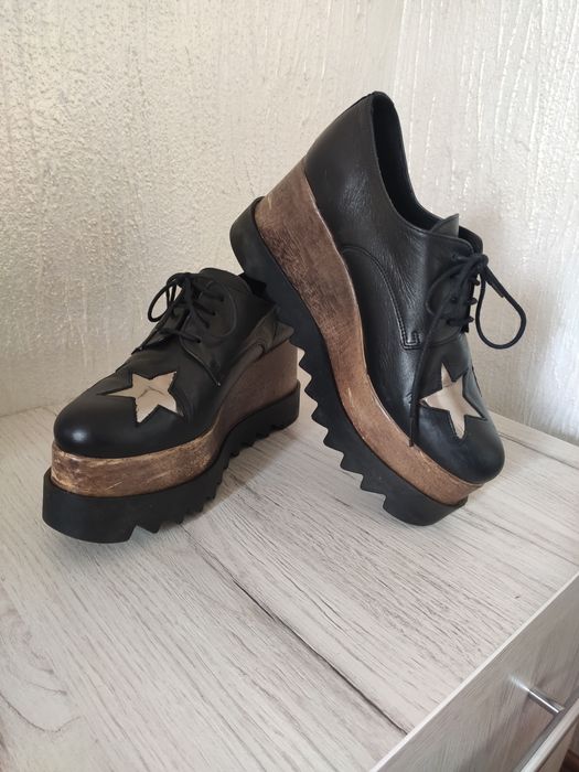 Жіночі шкіряні черевики на платформі ботинки демисезонные