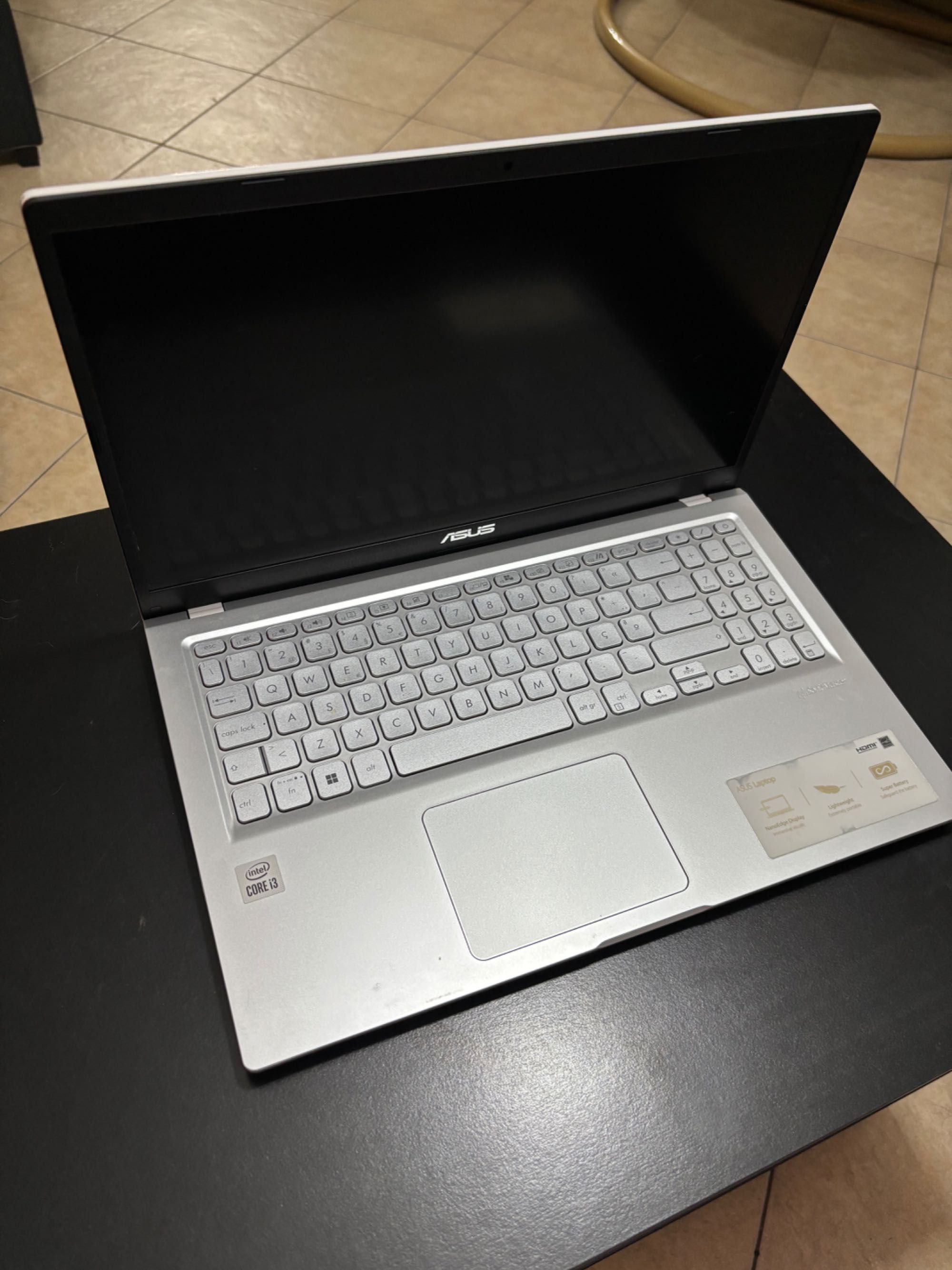 Computador Portátil ASUS (Muito pouco uso) (Estudo/dia-a-dia)