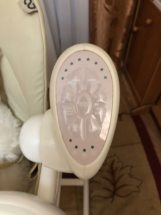 Столик для годування, гойдалка