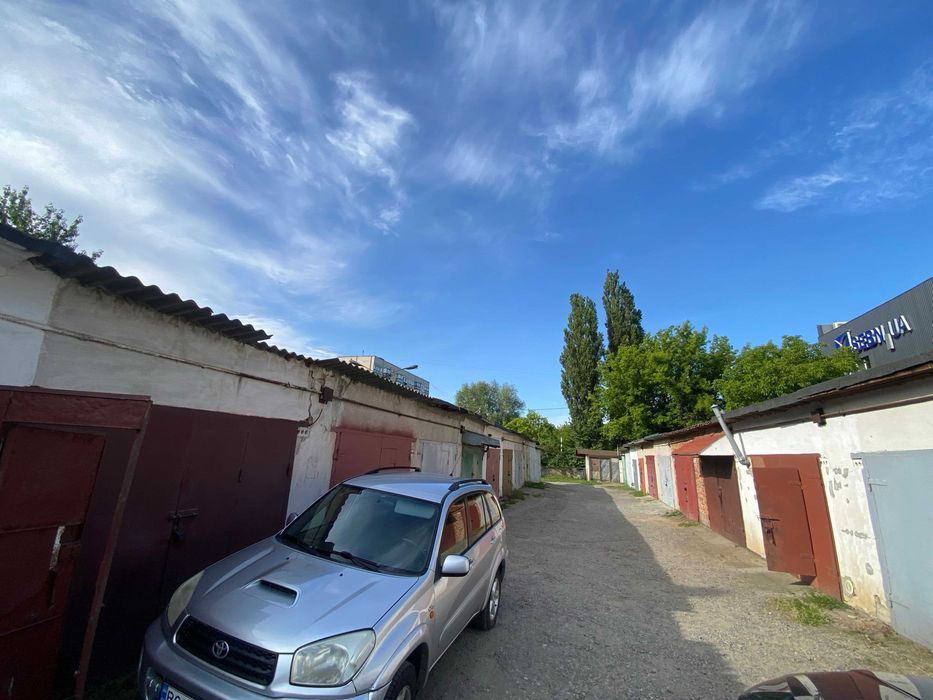 Продаж гаража із приватизованою землею VS ID: 39049