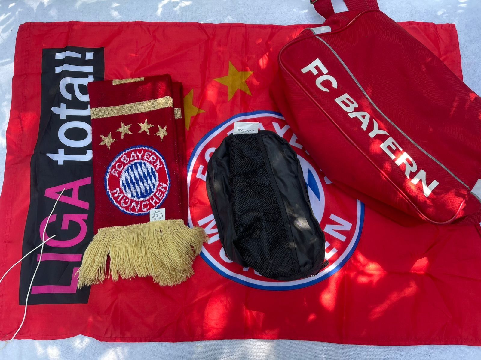 Жилетка болельщика F.C Bayern 1988 года.