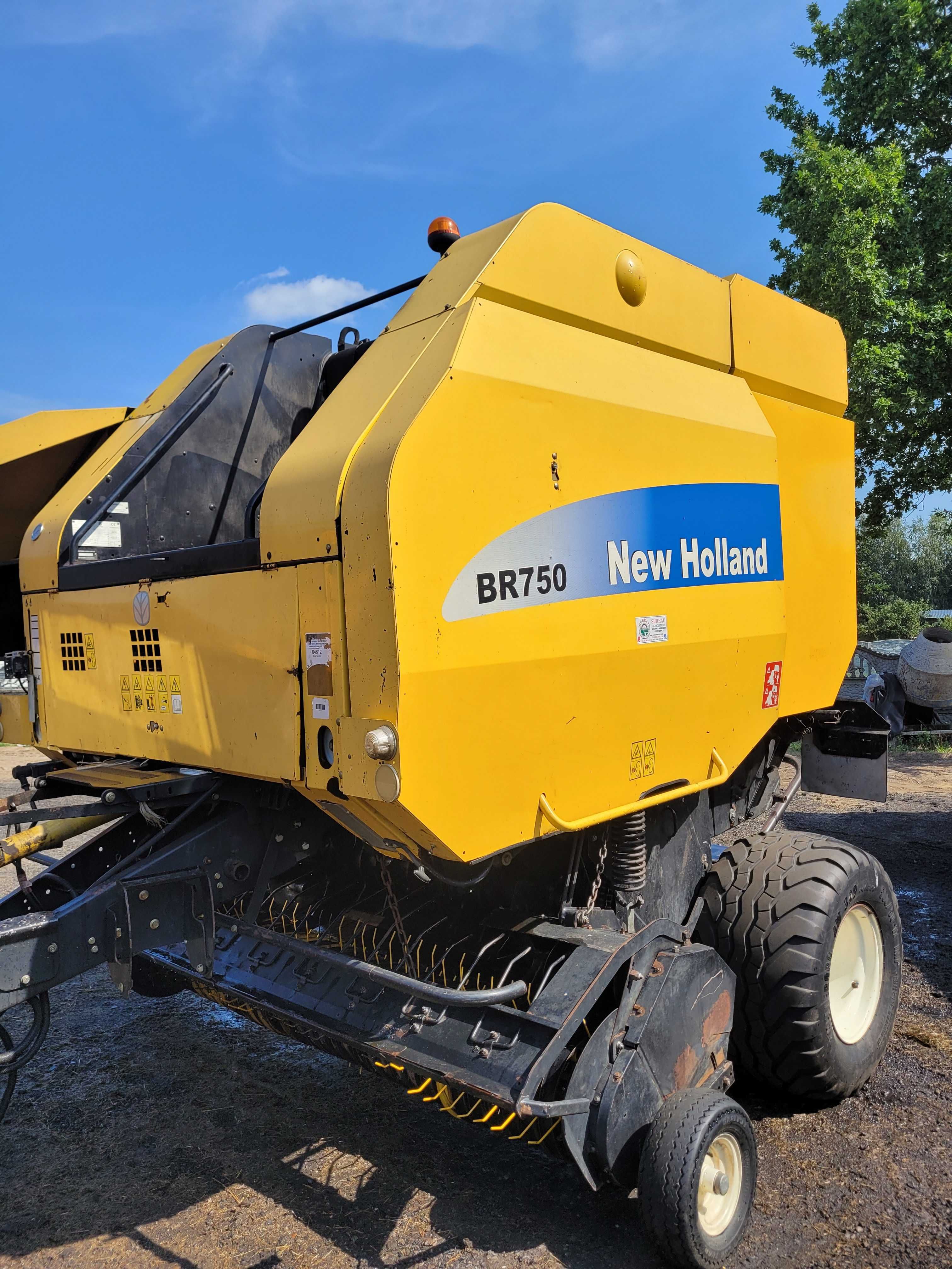 New holland BR750