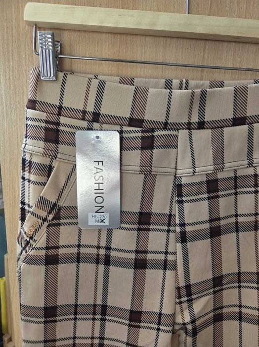 Nowe Spodnie Legginsy Ocieplane w Kratę Beżowe M / L