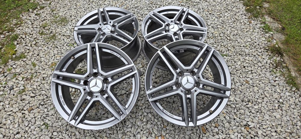Felgi 17 Uniwheels 5x112 Mercedes Klasa A,B,C,E