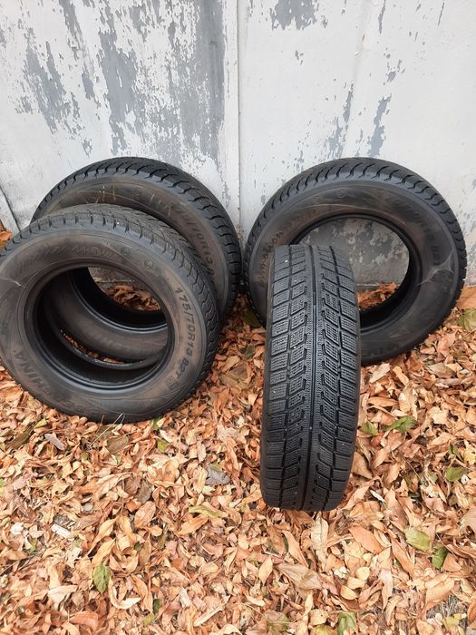 Зимова гума R15 б/в