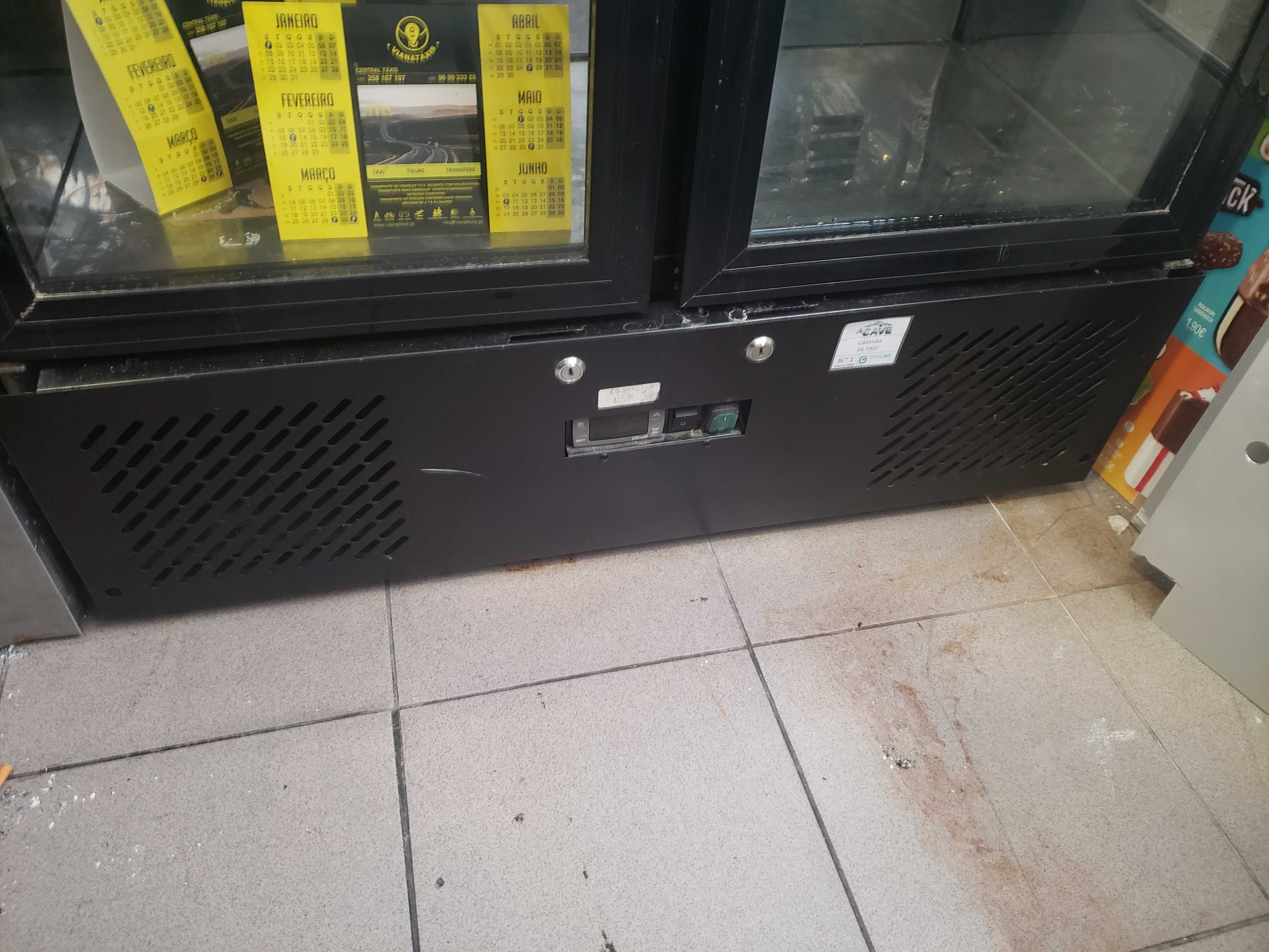 Vitrine de bebidas cafe