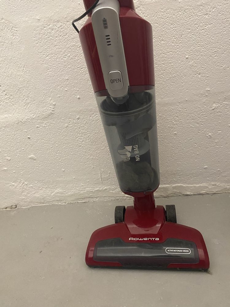 aspirador vertical Rowenta Air Force Light