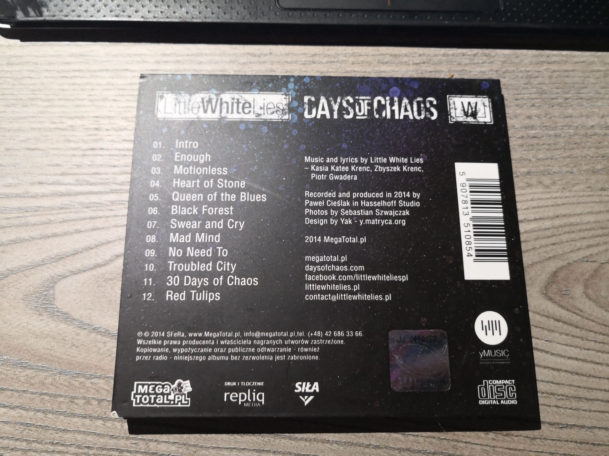 Little White Lies – Days Of Chaos, cd  z autografami