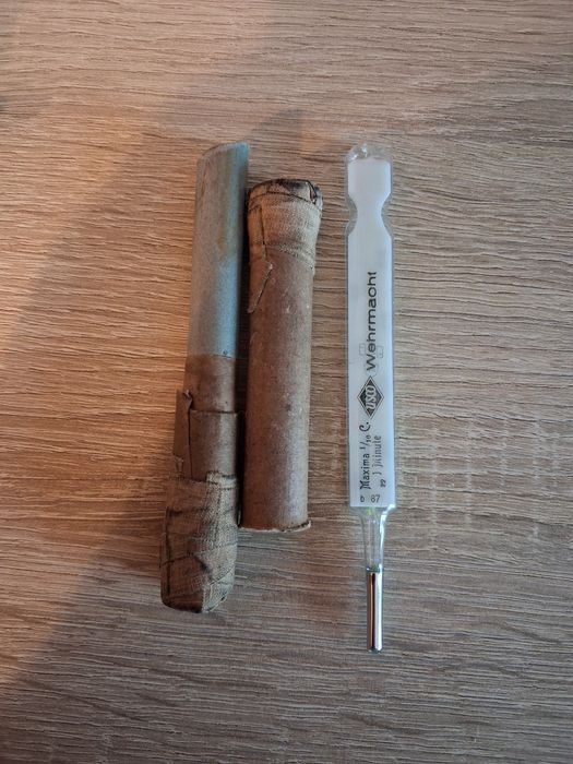Wehrmacht termometr medyczny szklany
