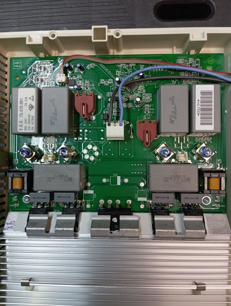 Płyta indukcyjna Whirlpool  AKM 9900/IX/01 części