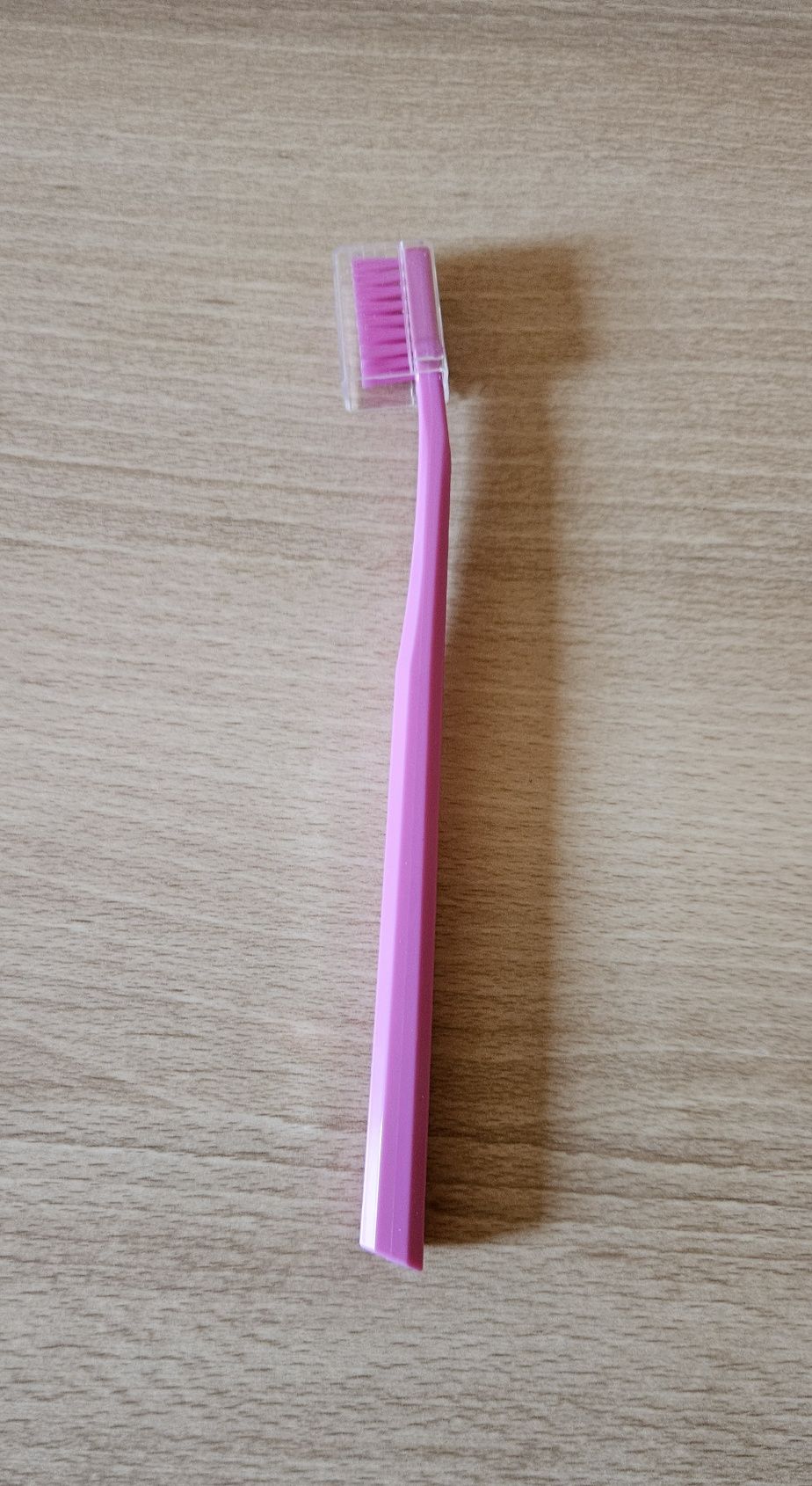 Nowa szczoteczka do zębów Curaprox 5460 różowa