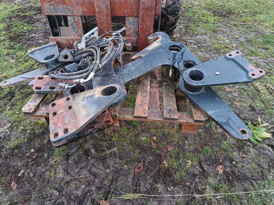 Ładowacz Hydramet 17 do NEW HOLLAND CASE