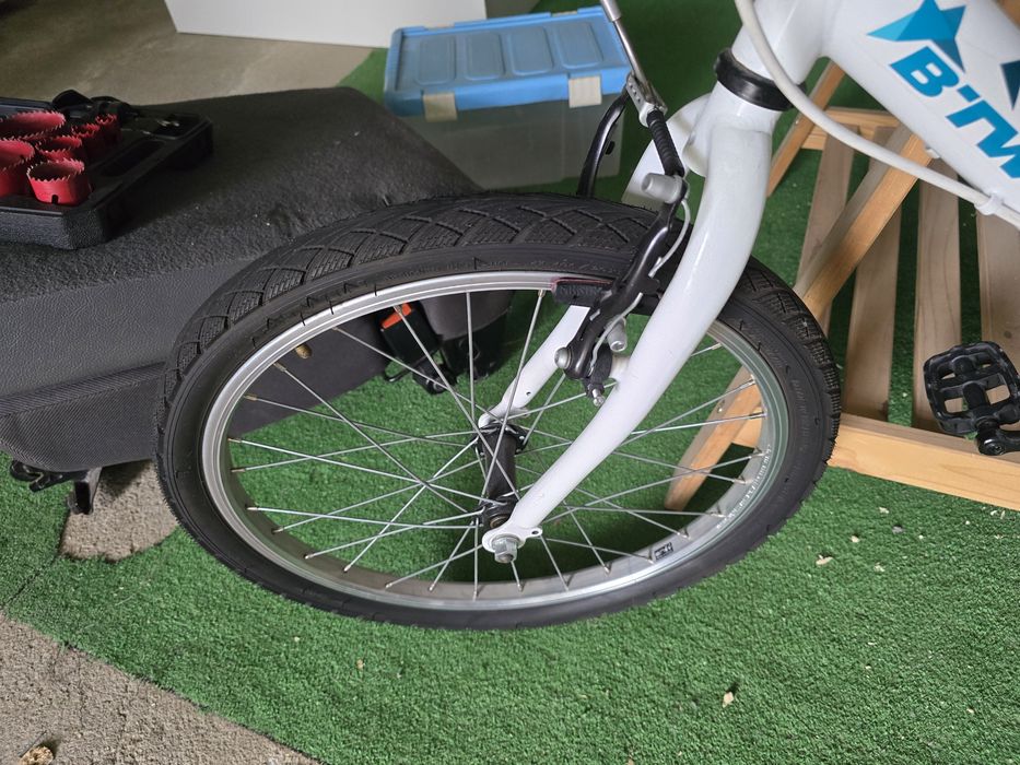 Bicicleta criança 6 a 10 anos nova