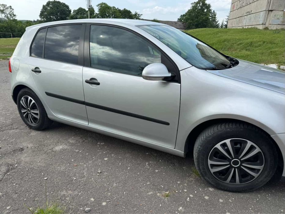 Продам Golf 5 1.6 mpi