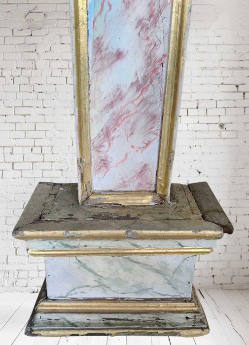 Par de antigas colunas em madeira maciça