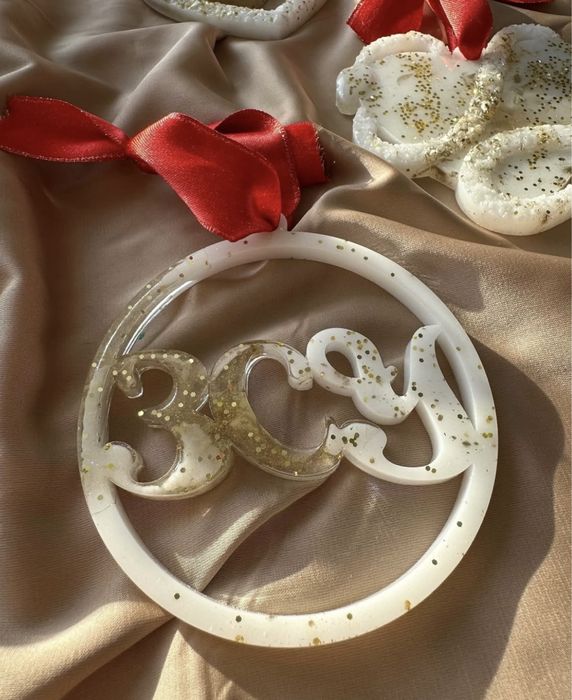 Ялинкові іграшки з епоксидної смоли