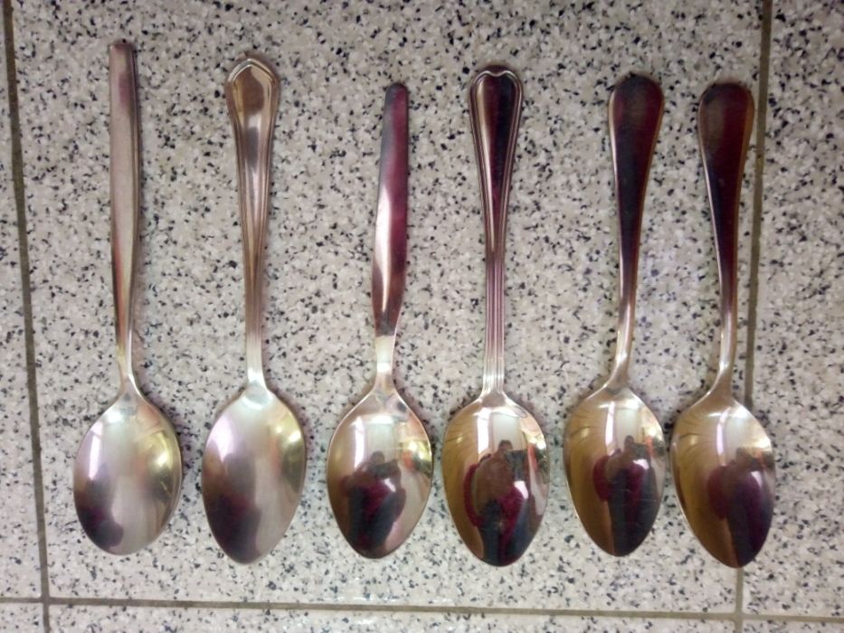 Conjunto de colheres de sopa