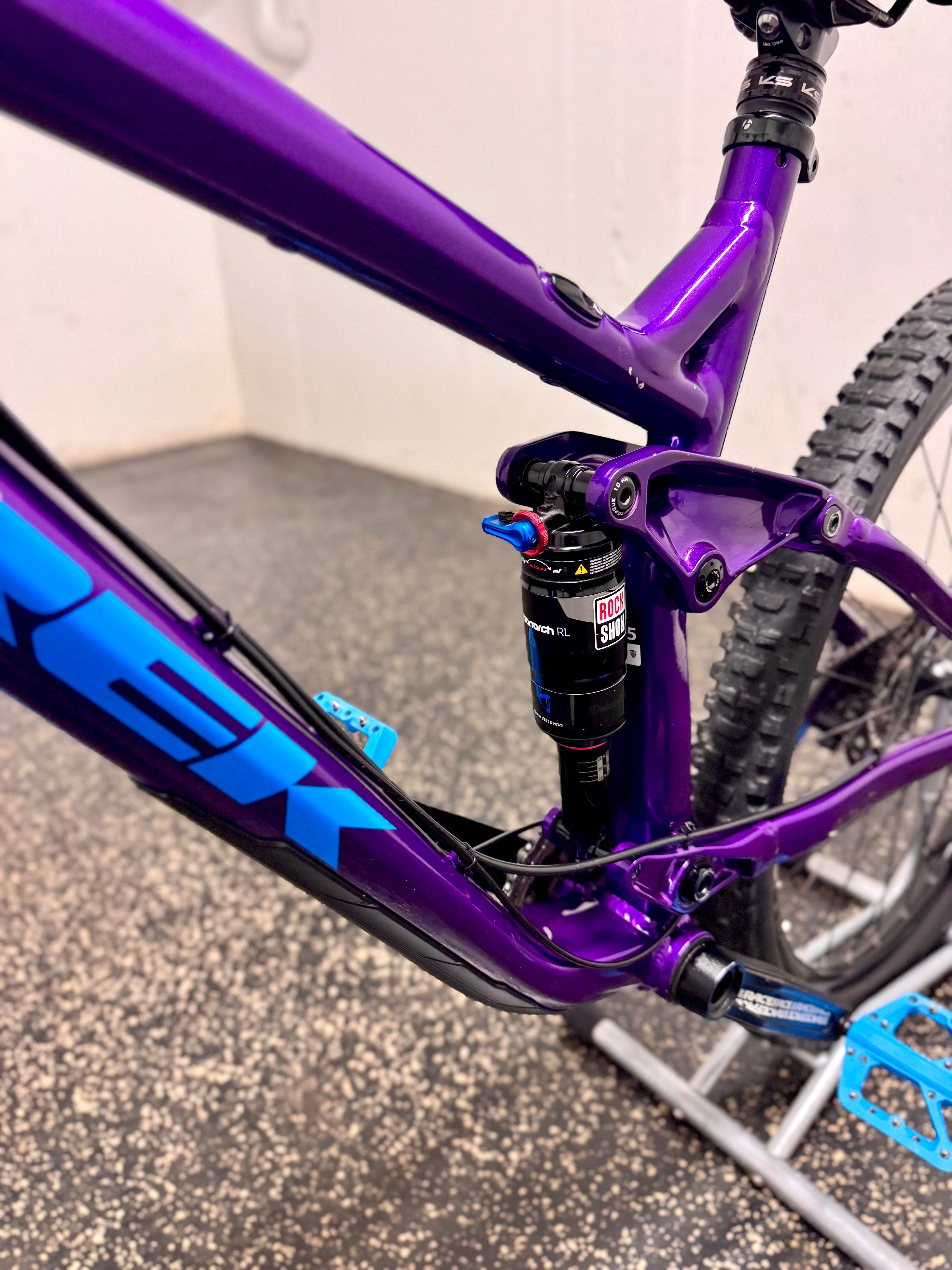 Trek Slash 7 M Kola 27,5 RS Pike Sram Bontrager Shimano XT SUPER Stan!